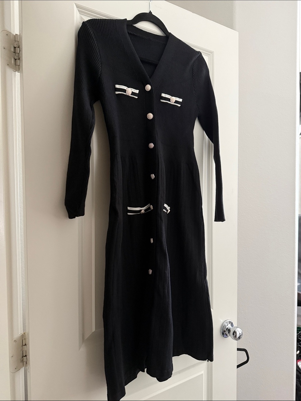 Black Long-Sleeve Ribbed Button-Front Dress with Contrast Trim